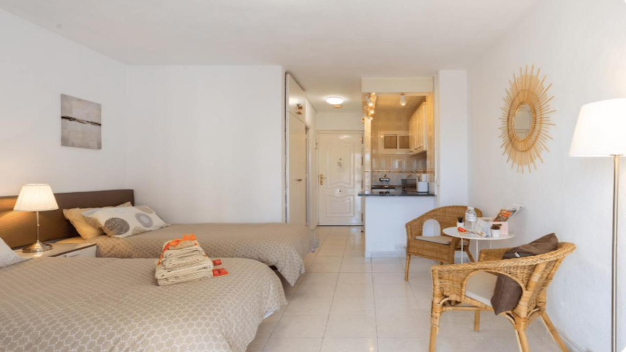 797 Holiday Rentals- Luminoso Estudio En Arroyo De La Miel Benalmadena Luaran gambar